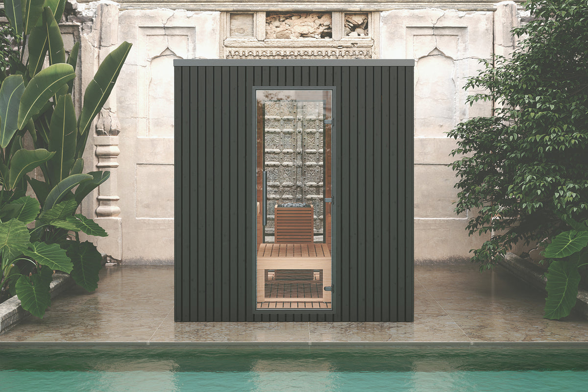 Auroom Garda black thermo-pine exterior with rear window